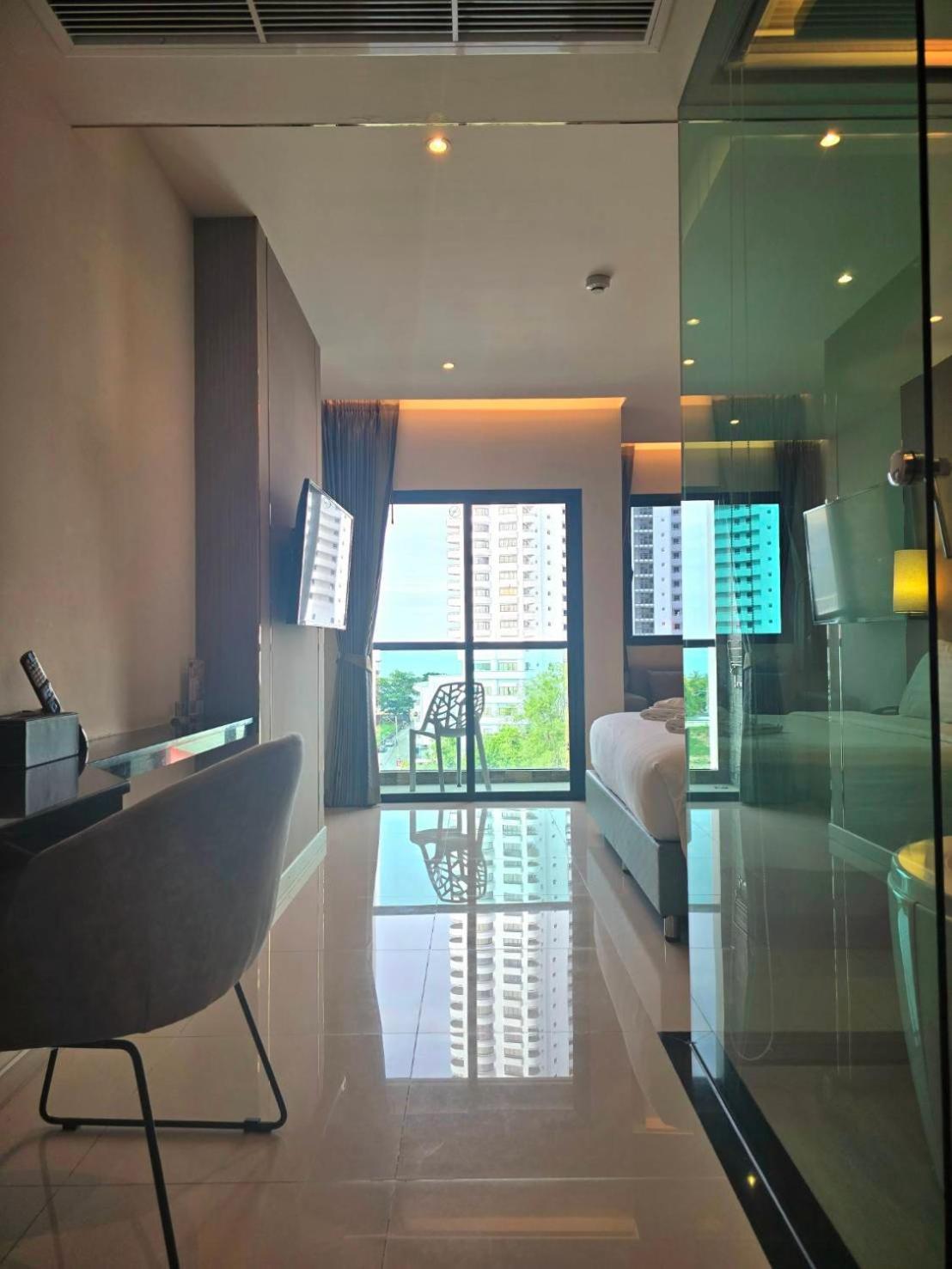 The Tj Hotel Jomtien 外观 照片