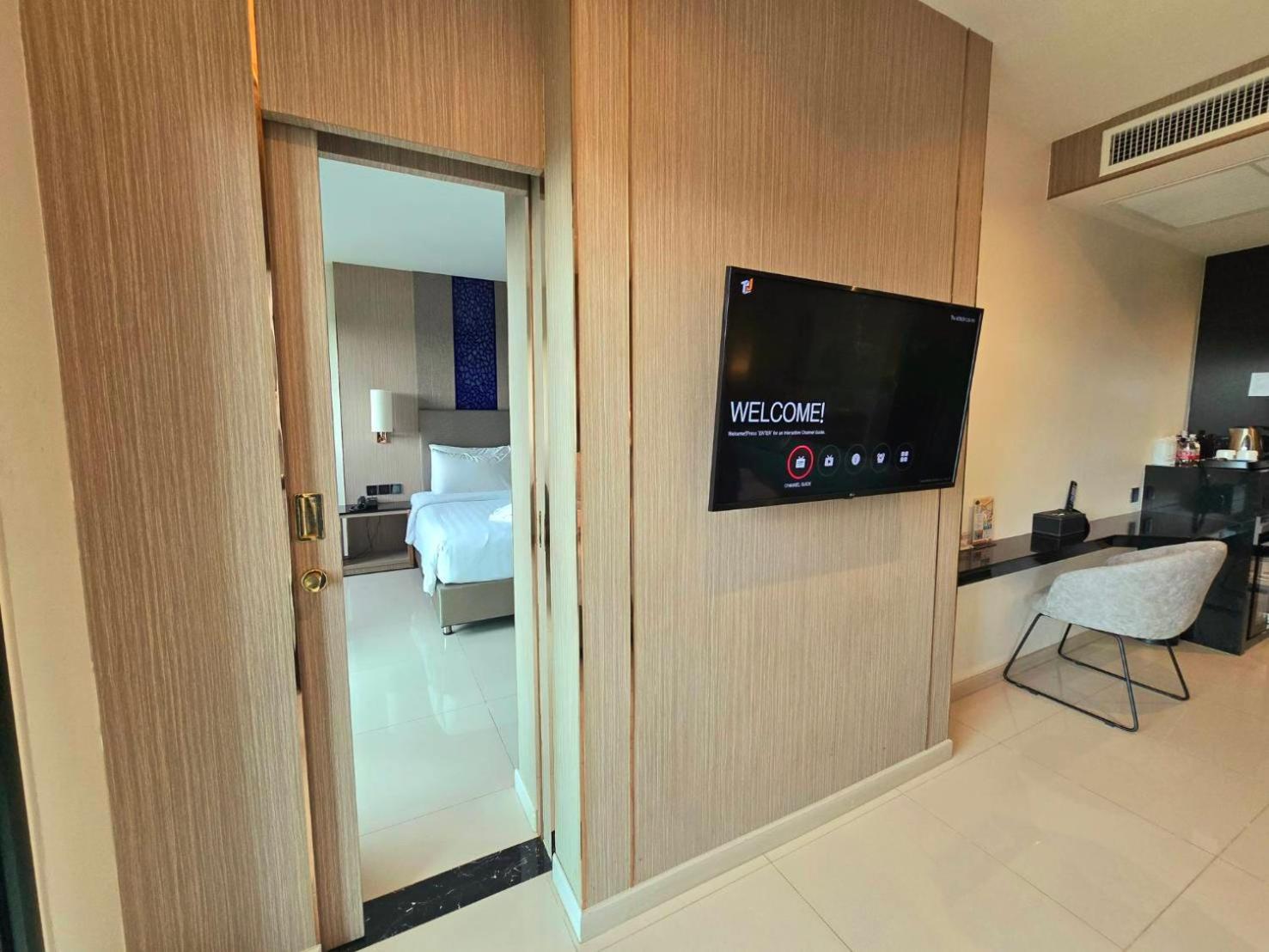 The Tj Hotel Jomtien 外观 照片