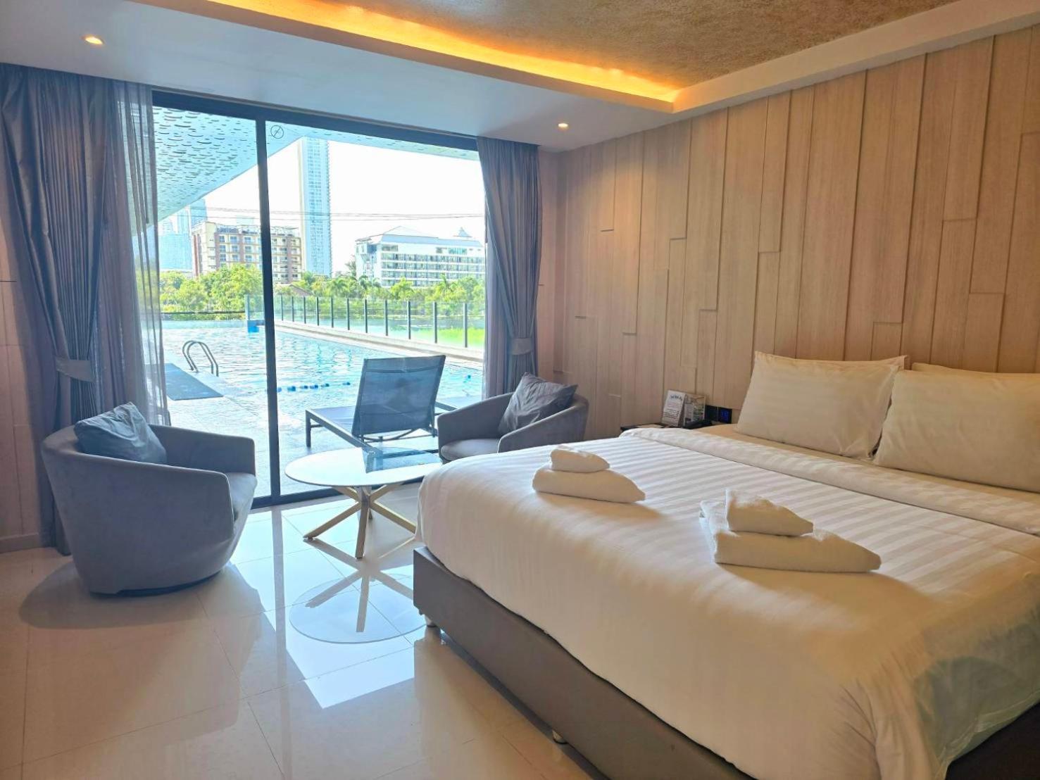 The Tj Hotel Jomtien 外观 照片